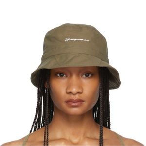 Jacquemus Khaki La Montagne 'le Bob Picchu' Bucket Hat In Green